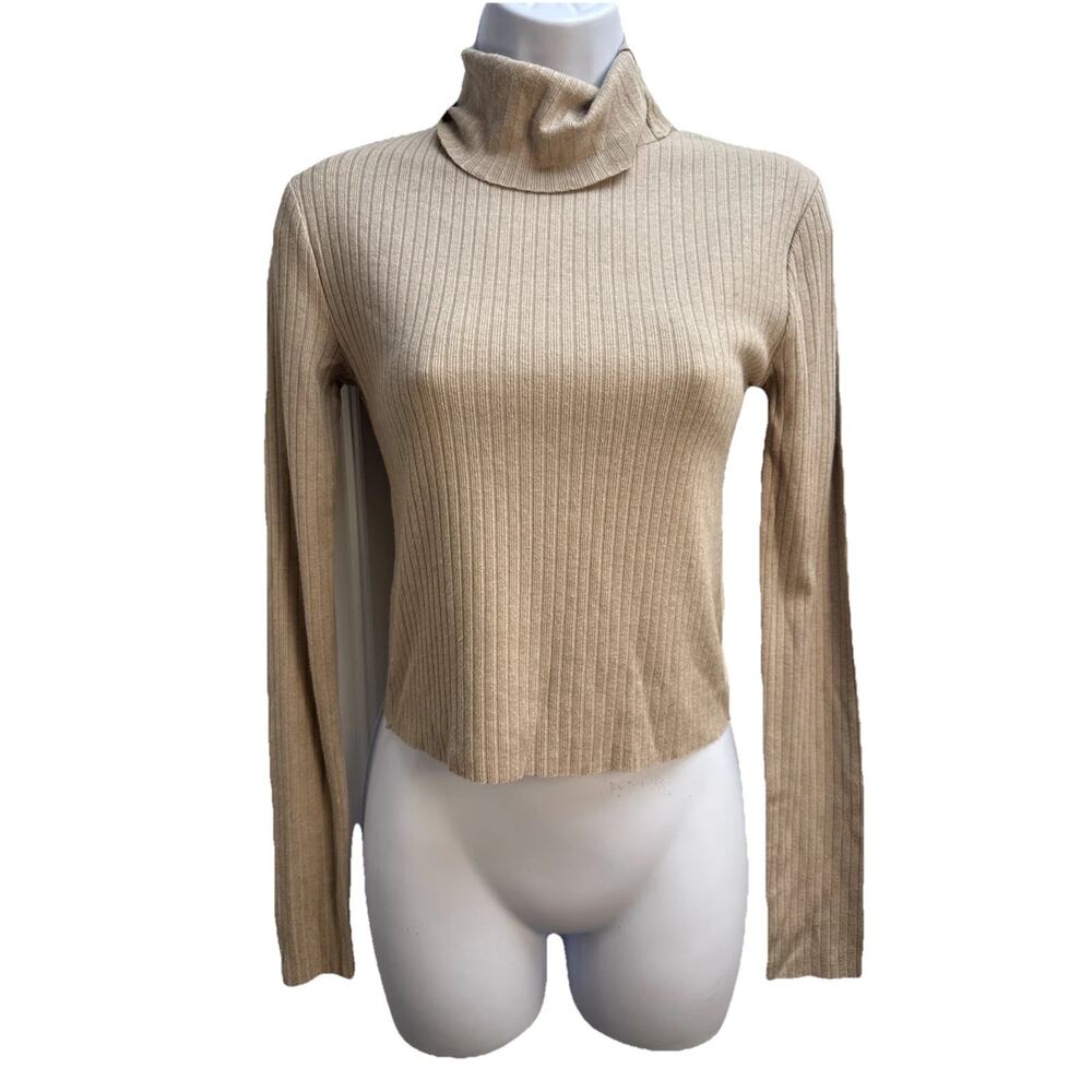 Urban Social Ribbed Knit Turtleneck Long Sleeve Cropped Top Beige‎ Medium NWT